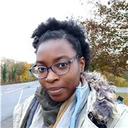 Biologie und Englisch-Tutorin, der Kinder aller Altersgruppen Unterrichtet